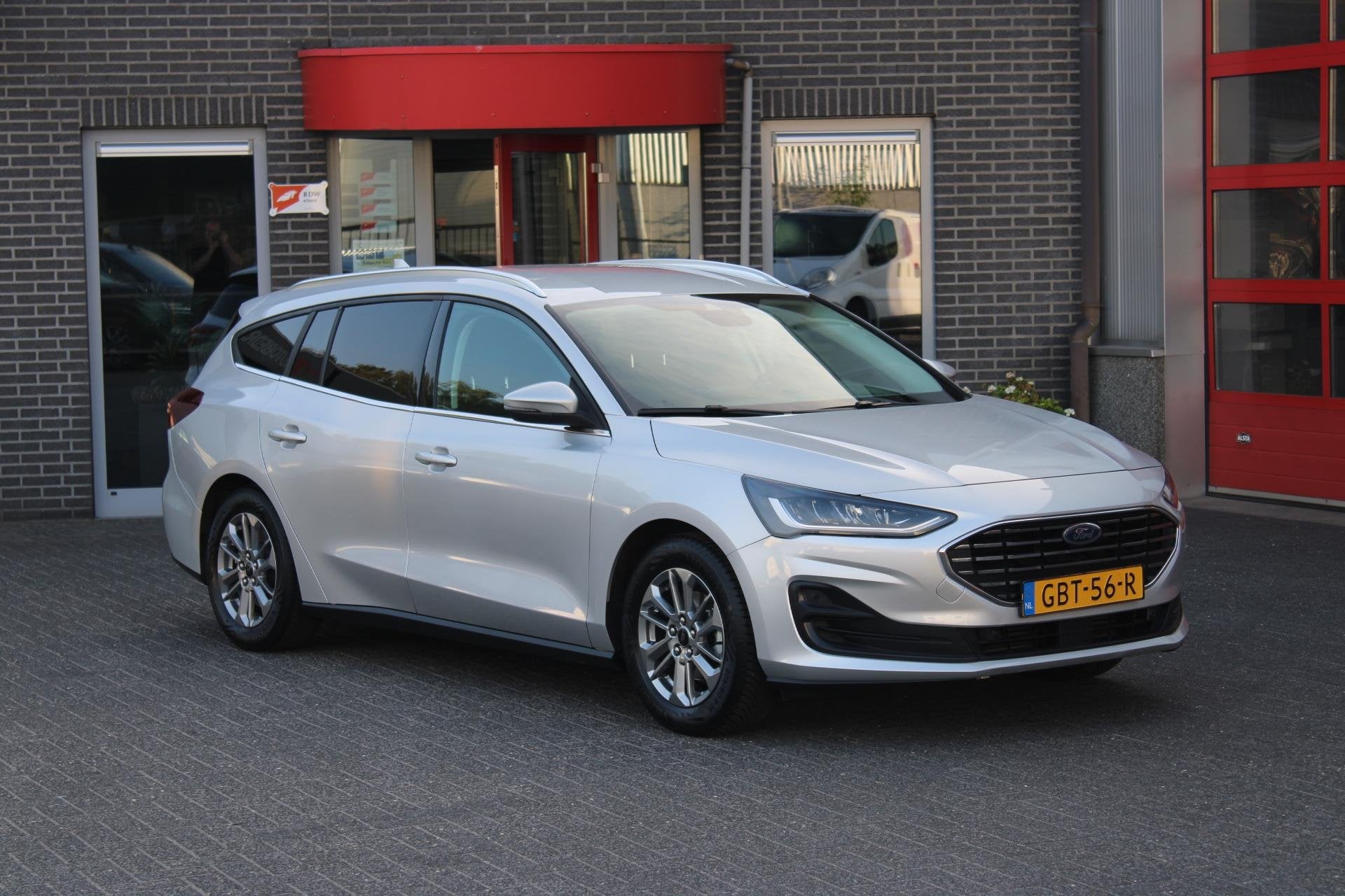 Ford Focus Wagon 1.0 EcoBoost Hybrid Titanium Led/Navi Incl, Stof, Gebruikt, Euro 6, Origineel Nederlands