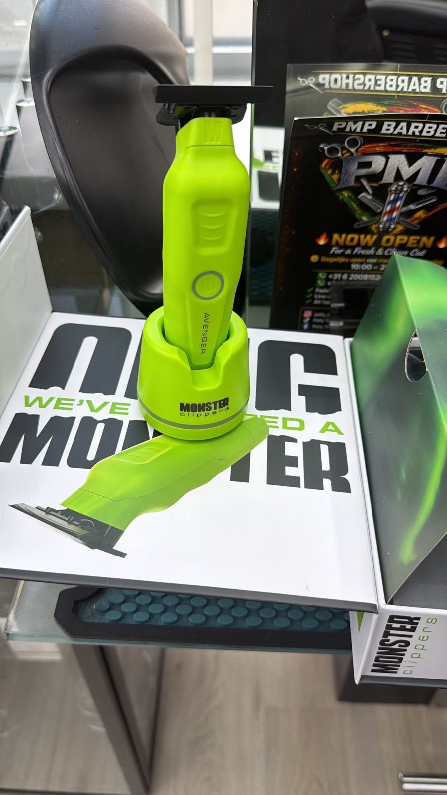 Monster Clippers Avenger Trimmer en tondeuse - Nieuw in doos, Ophalen of Verzenden, Nieuw, Tondeuse
