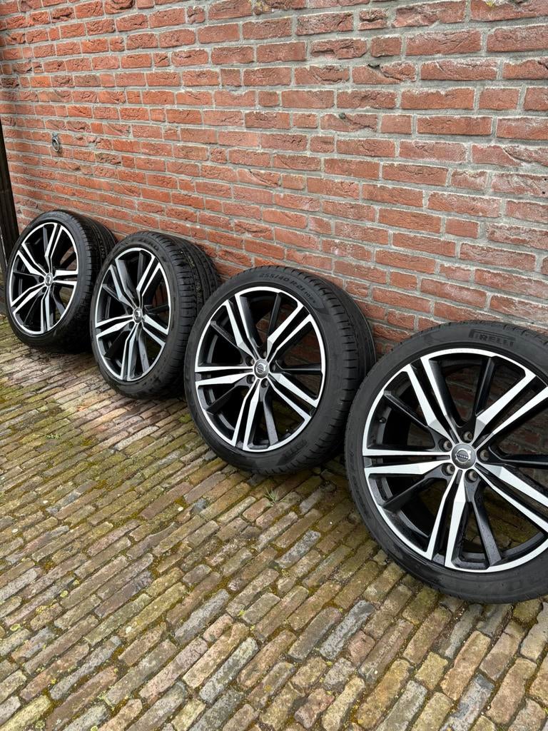 Volvo xc60 21 inch lichtmetalen velgen, Ophalen of Verzenden, 21 inch, Zomerbanden, Velg(en)