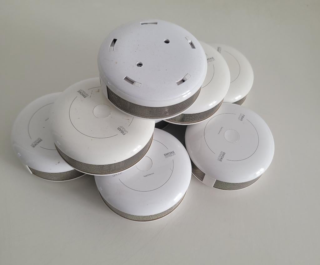 Fibaro Rookmelder FGSD-002 - Voor onderdelen/hobby, Gebruikt, Detector, Sensor of Melder, Ophalen of Verzenden, Rook