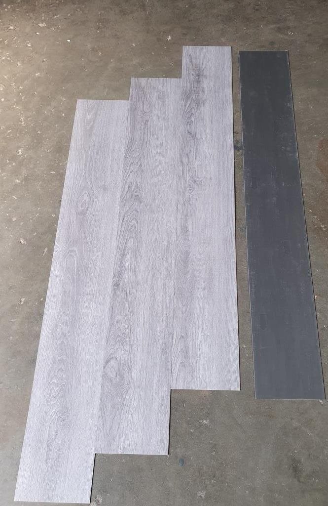 Rest partij 76 m2 plak Pvc . Colour 103 - Silver Oak, Ophalen, Nieuw, 75 m² of meer, Laminaat