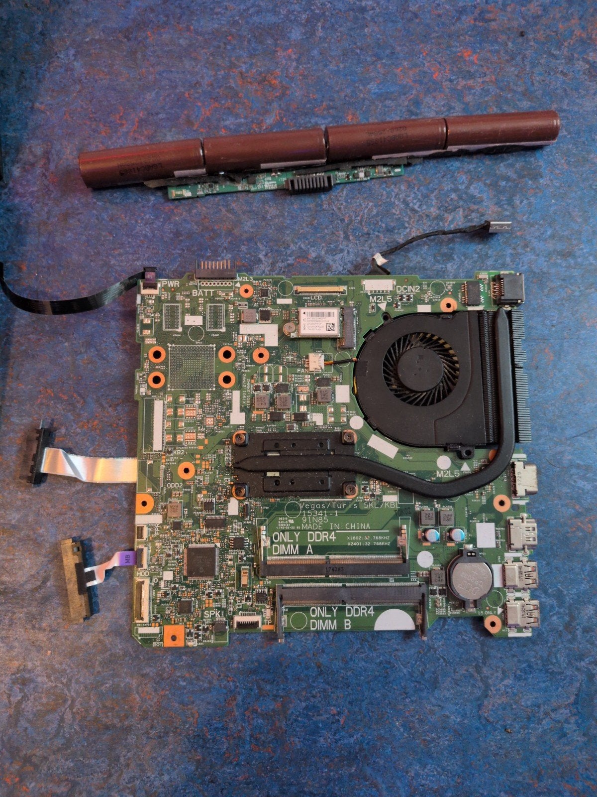 Dell Vostro 15 (i5 7e gen) - Start niet op, werkend parts, Computers en Software, 15 inch, Ophalen of Verzenden, Dell, Intel Core i5 7e Gen