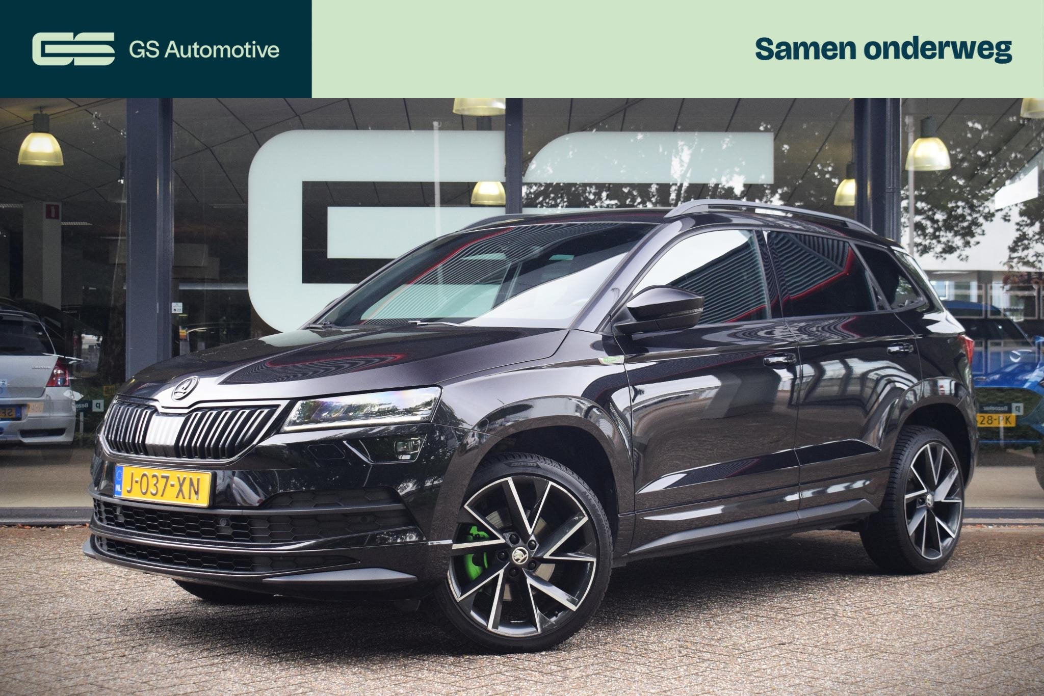Skoda Karoq 1.5 TSI ACT Sportline Business met TREKHAAK|NAVI, Voorwielaandrijving, Stof, 4 cilinders, 150 pk