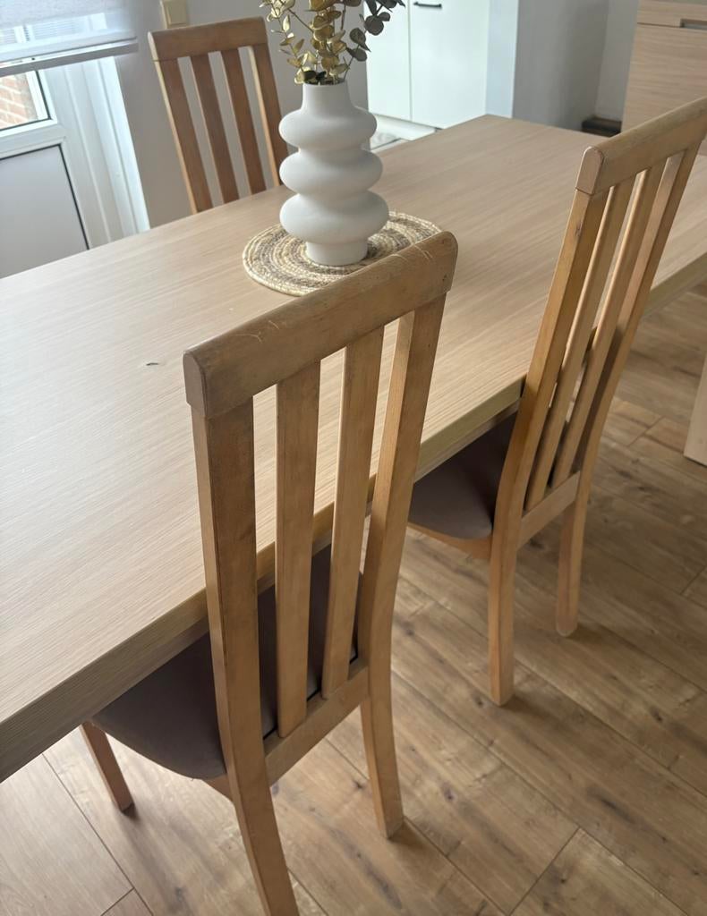 Eettafel met 6 stoelen gratis!!!, Ophalen, Zo goed als nieuw, 4 tot 6 stoelen