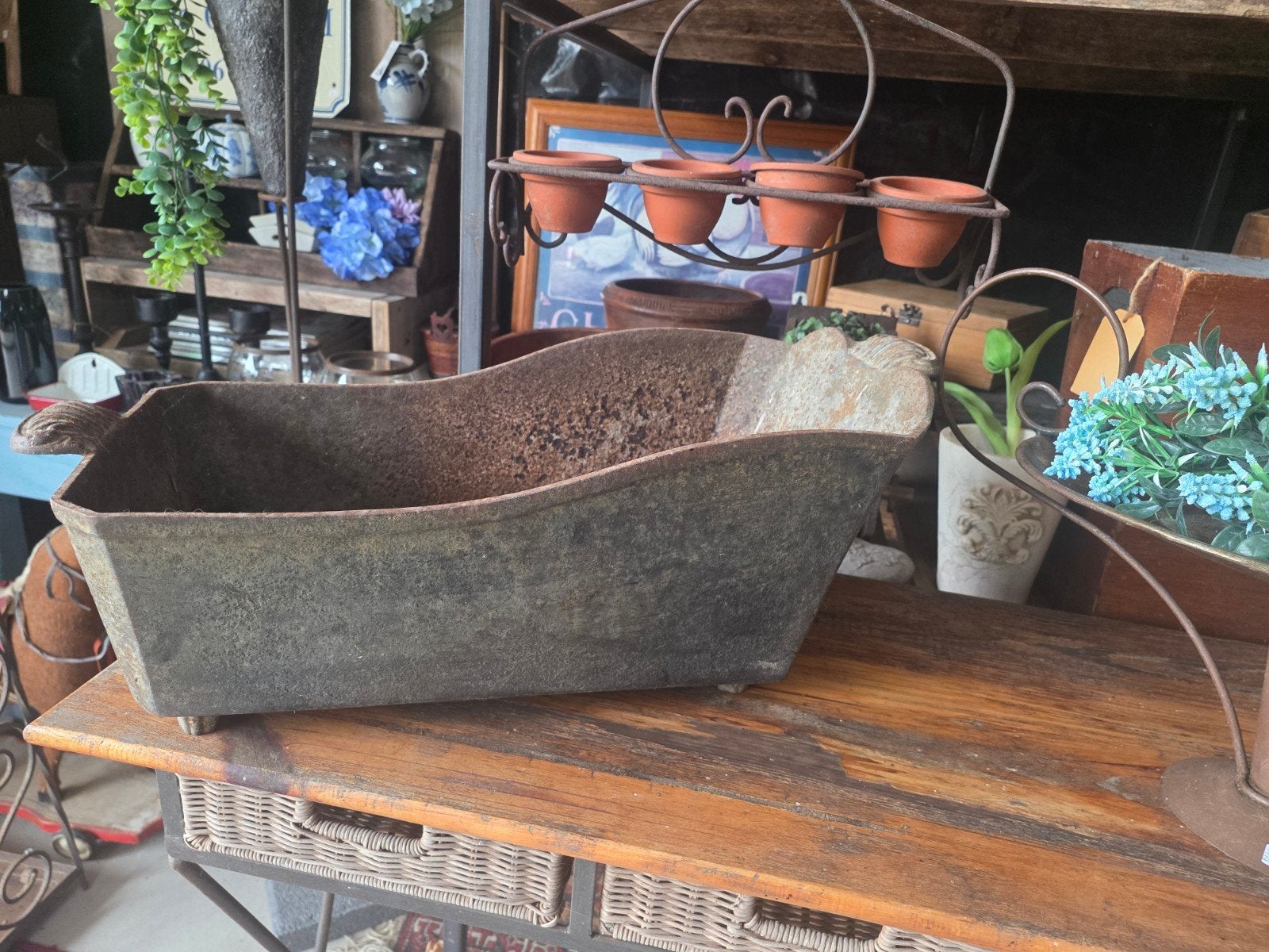 brocante gietijzeren bak voor haardhout, Ophalen, Rond, Metaal, Minder dan 30 cm