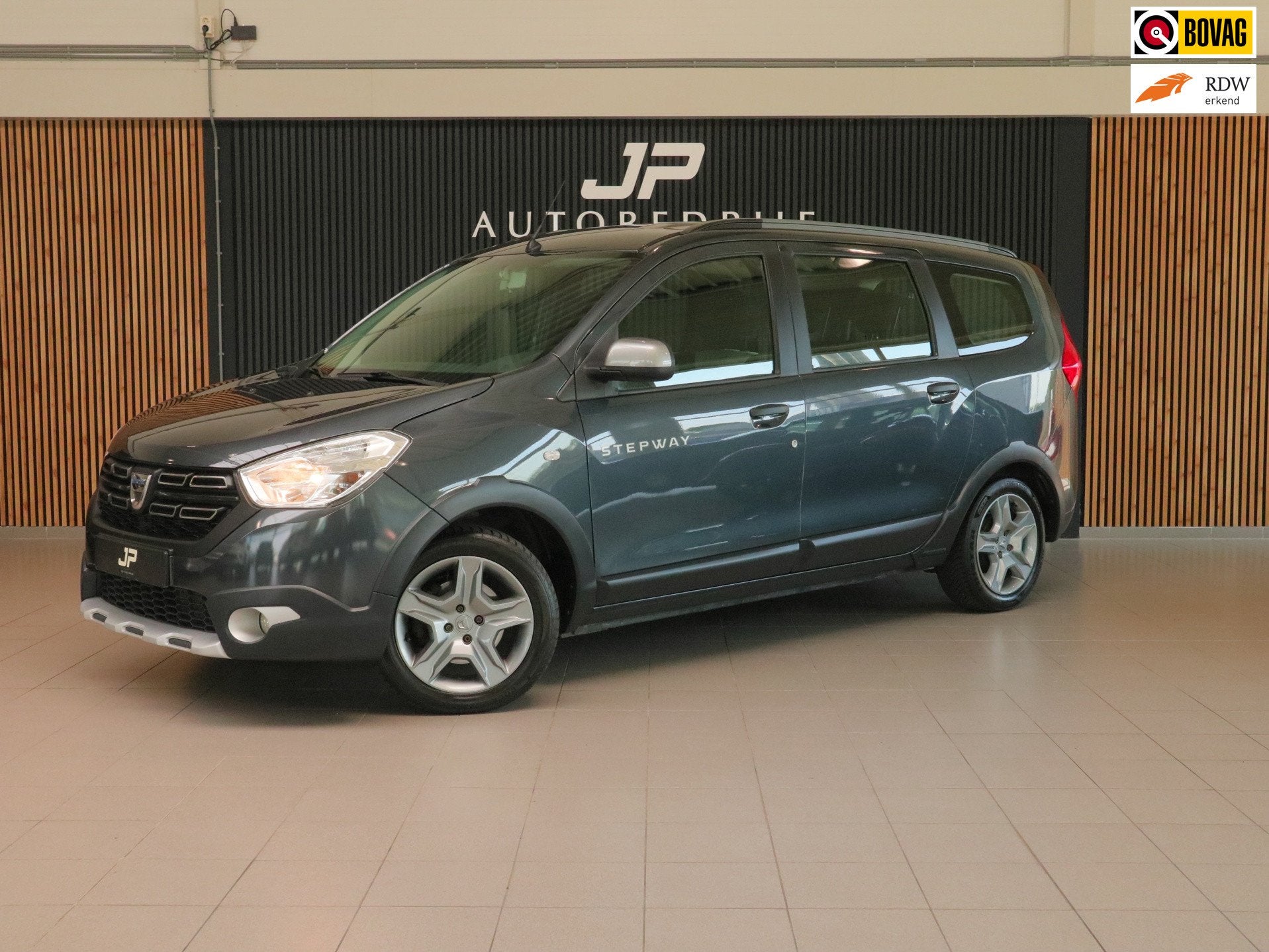 Dacia Lodgy 1.3 TCe Stepway CAMERA|APPLECARPLAY|AIRCO|CRUISE