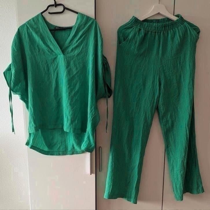 Tweedelige Zomer Set Groen | Broek en Shirt | Maat M, Kleding | Dames, Maat 38/40 (M), Ophalen of Verzenden, Zo goed als nieuw
