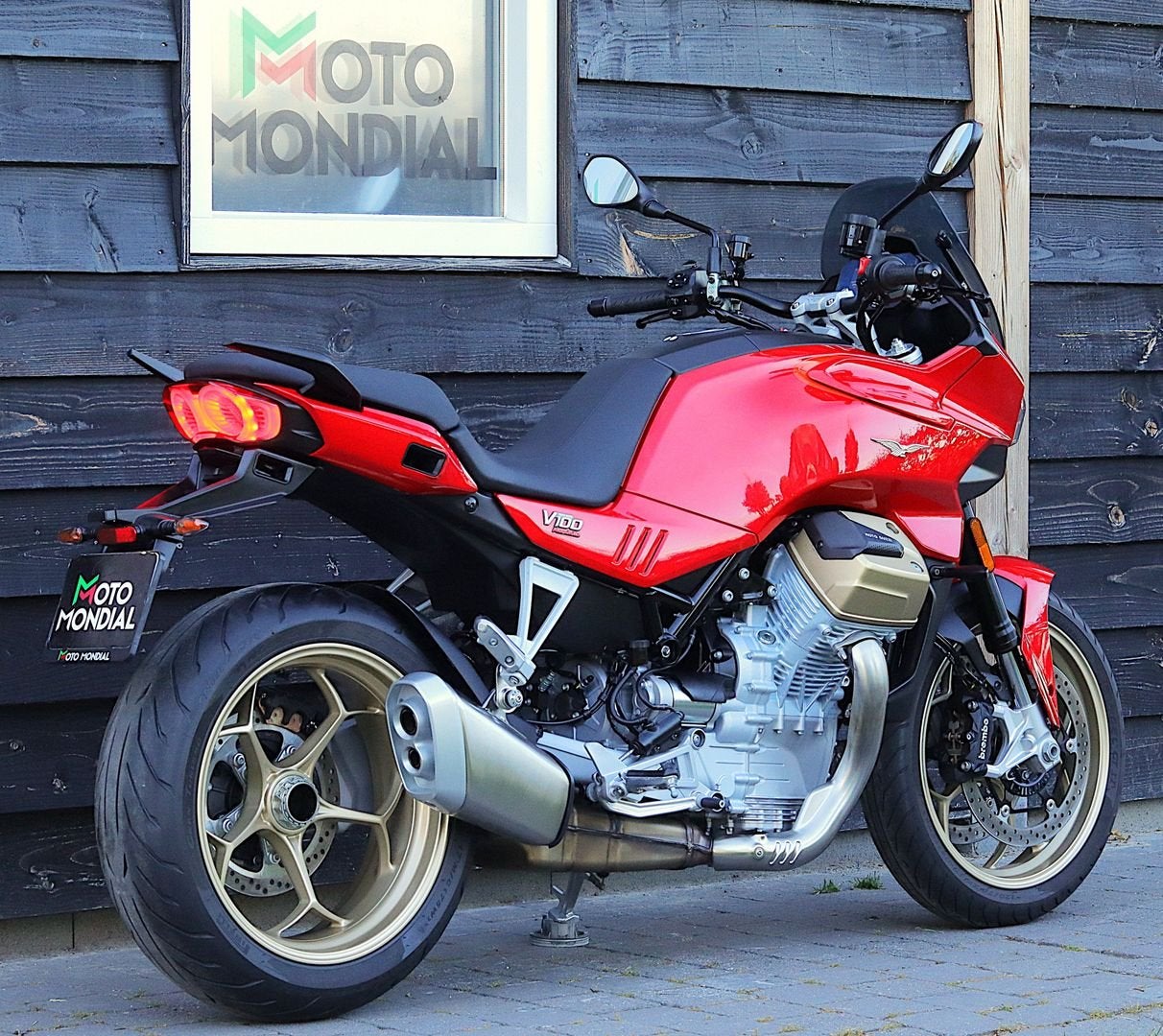MOTO GUZZI V 100 MANDELLO (bj 2023) Inclusief BTW, Motoren, Motoren | Moto Guzzi, 2 cilinders, Bedrijf, Onbekend, 1042 cc