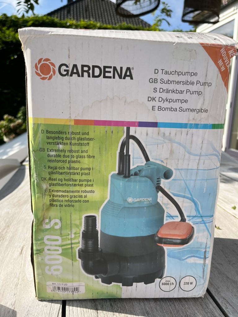 Gardena dompelpomp, Tuin en Terras, Waterpompen, Ophalen, Zo goed als nieuw, Dompelpomp