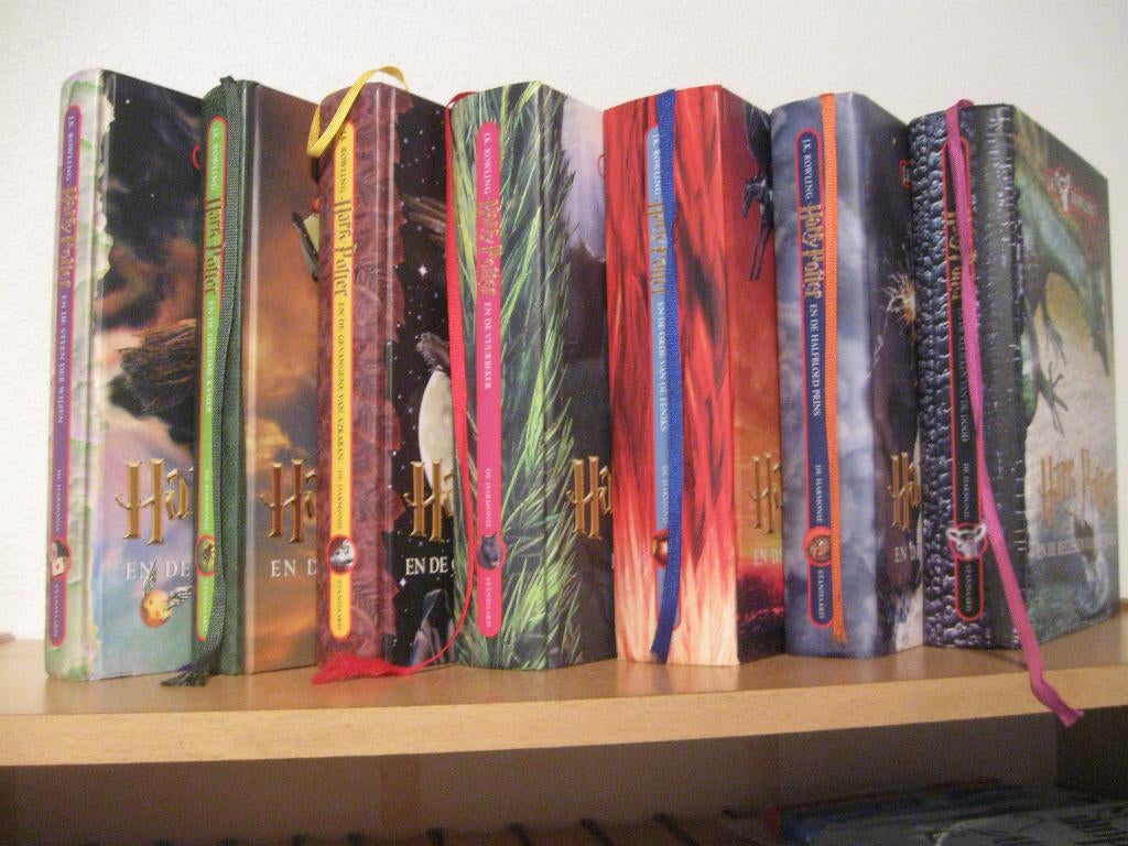 100 + BOEKEN FANTASY ARMENTROUT HARRY POTTER FEIST RILEY, Ophalen of Verzenden, Zo goed als nieuw