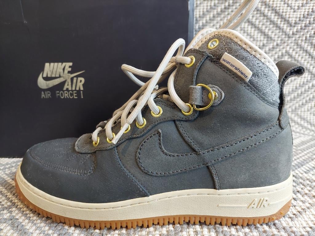Nike Air Force 1 Duckboot Anthracite 42, Kleding | Heren, Schoenen, Overige kleuren, Nike, Ophalen of Verzenden, Sneakers of Gympen