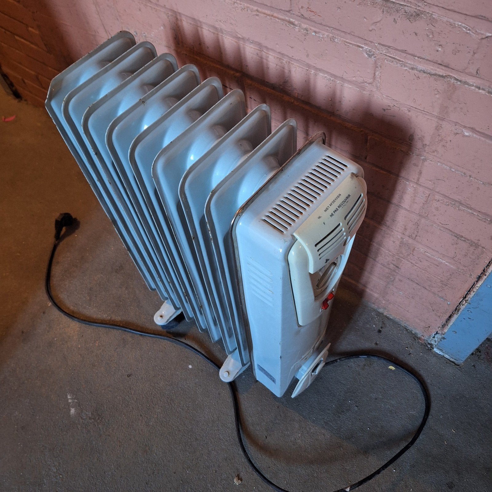 Eurom RK 2009 Oliegevulde Radiator - 2000 Watt, 30 tot 80 cm, Gebruikt, Radiator, Minder dan 60 cm