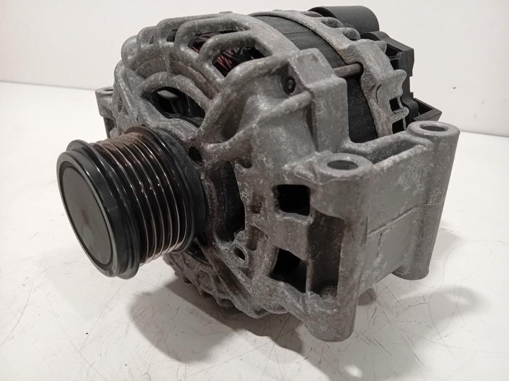 Dynamo Audi A4, Auto-onderdelen, Onderdelen@venauto.nl, Van der Ven Autorecycling B.V., Gebruikt, Ettenseweg 76, 4706 PB Roosendaal, The Netherlands