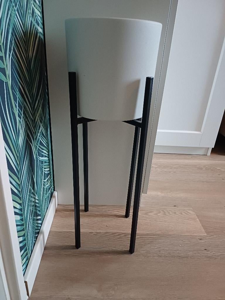 Bloempot, lichtgrijs, 23cmx21,5cm, standaard, topstaat!, Rond, Ophalen of Verzenden, Zo goed als nieuw, Aardewerk