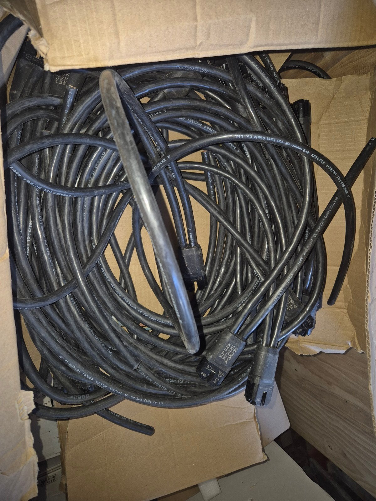 Enphase 3-fase kabel - Diverse lengtes ,rubber blokken, Ophalen of Verzenden, Nieuw, Enphase, Kabel of Snoer