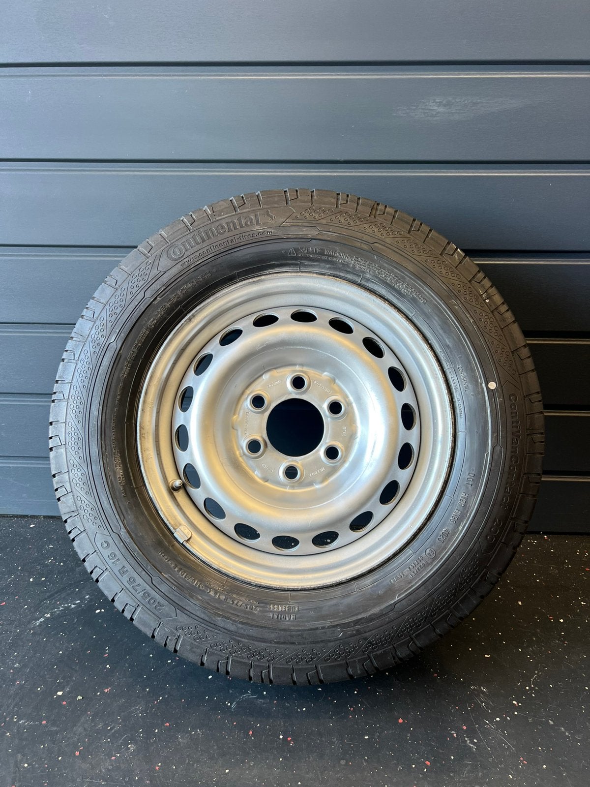 Reservewiel 16 inch Mercedes Sprinter 6x130, Ophalen of Verzenden, Hooghwerff banden & velgen, Hooghwerffbanden@outlook.com, Jacob lemairestraat 26