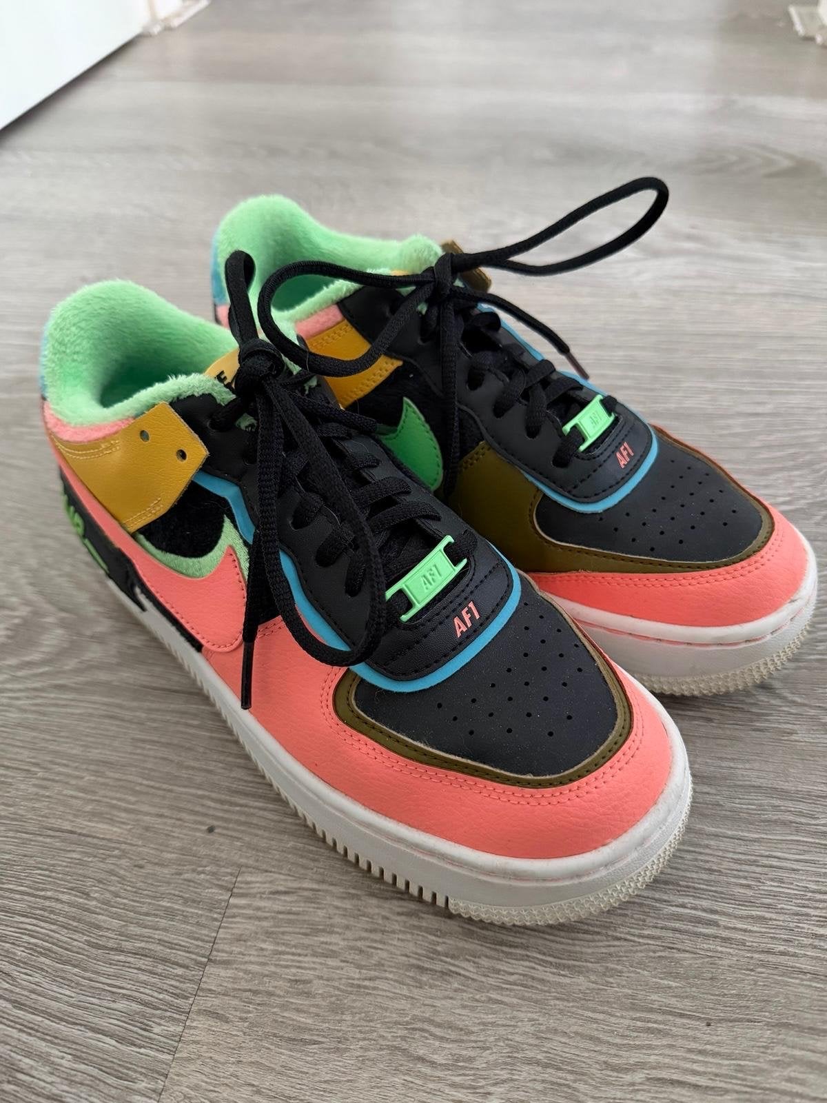 Nike Air Force 1 Shadow - Kleurrijke sneakers, Ophalen of Verzenden, Gedragen, Overige kleuren, Sneakers of Gympen