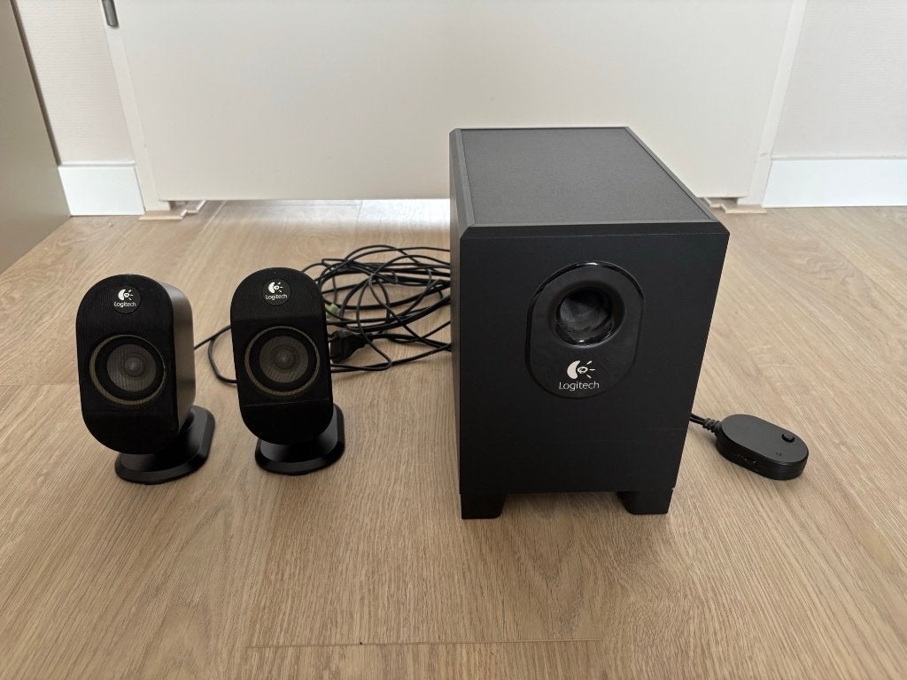 Logitech PC speakerset, Computers en Software, Pc speakers, Ophalen, Gebruikt, Overige typen, Logitech