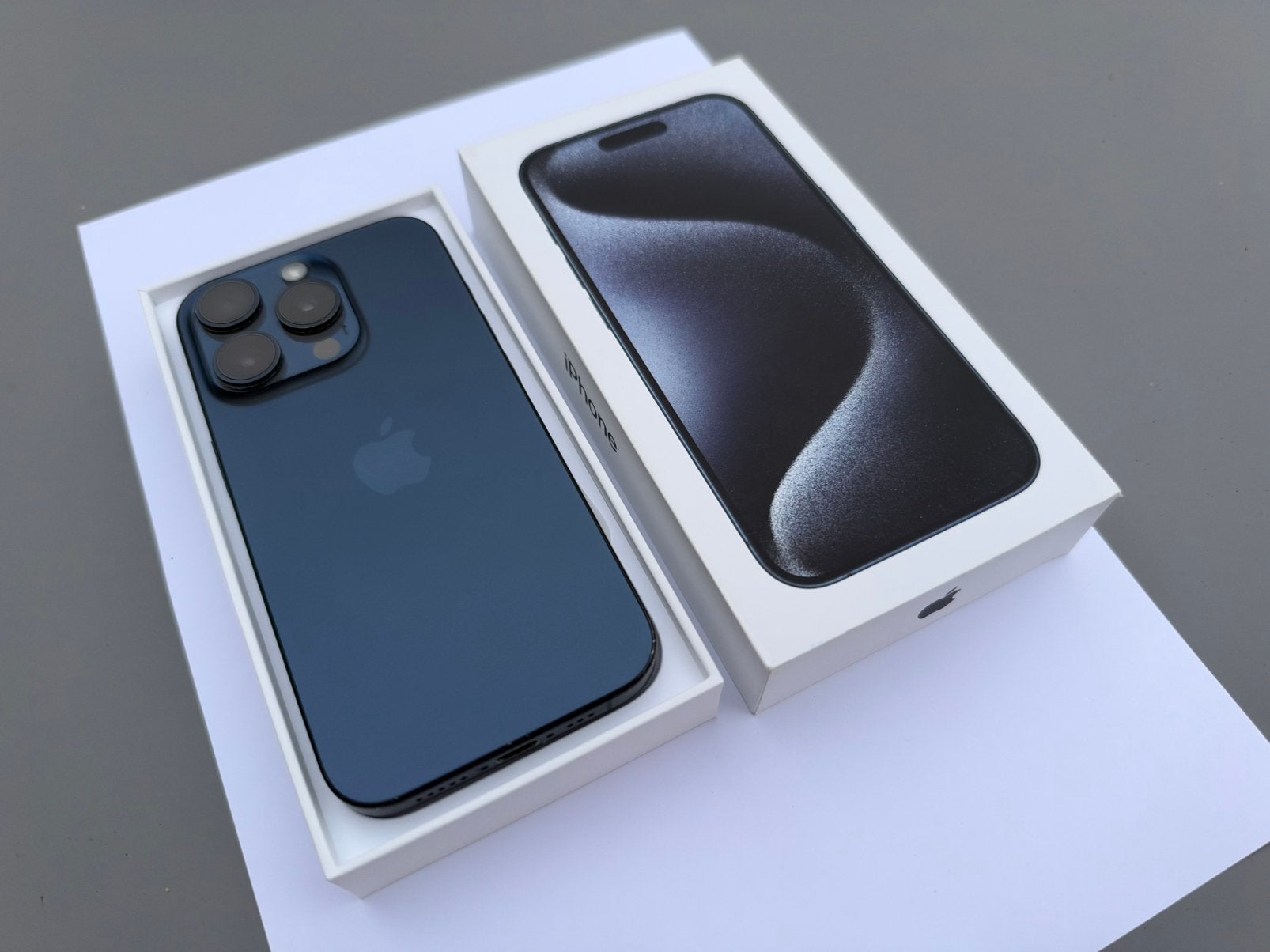 iPhone 15 Pro Blue Titanium 1TB