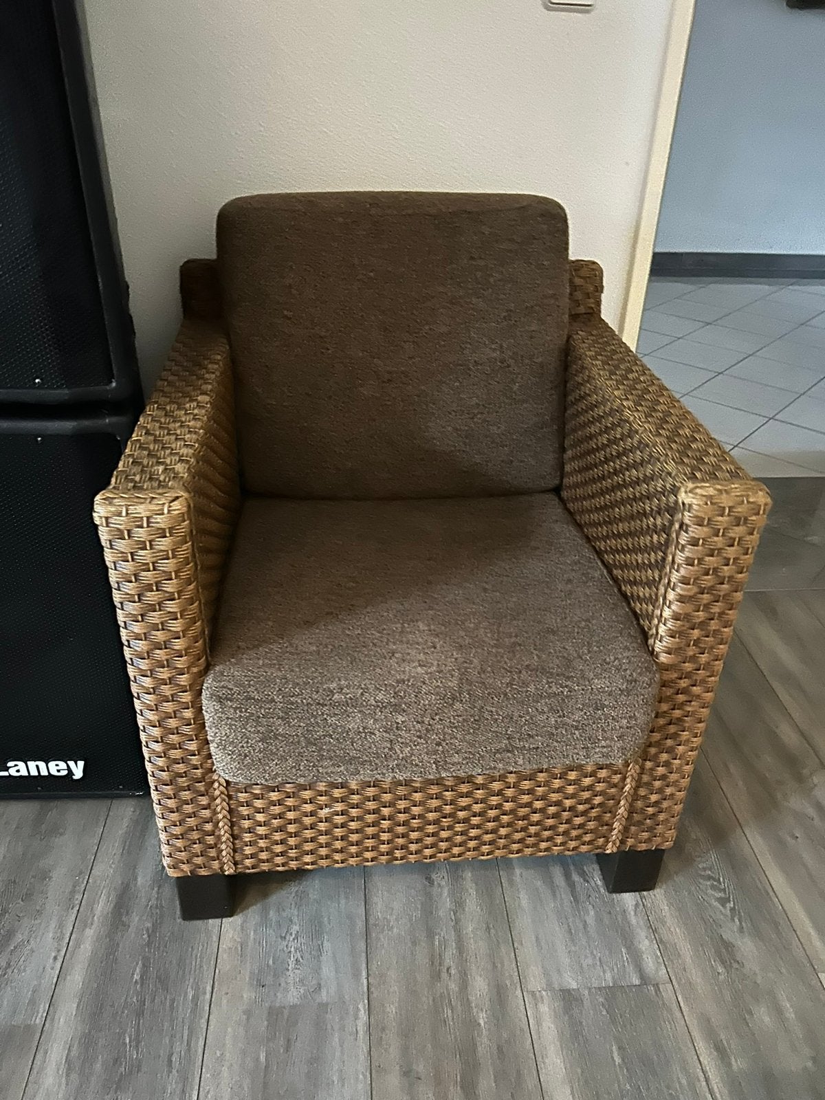 Nette stevige stoel, Huis en Inrichting, Ophalen, Gebruikt, Bruin, Stof