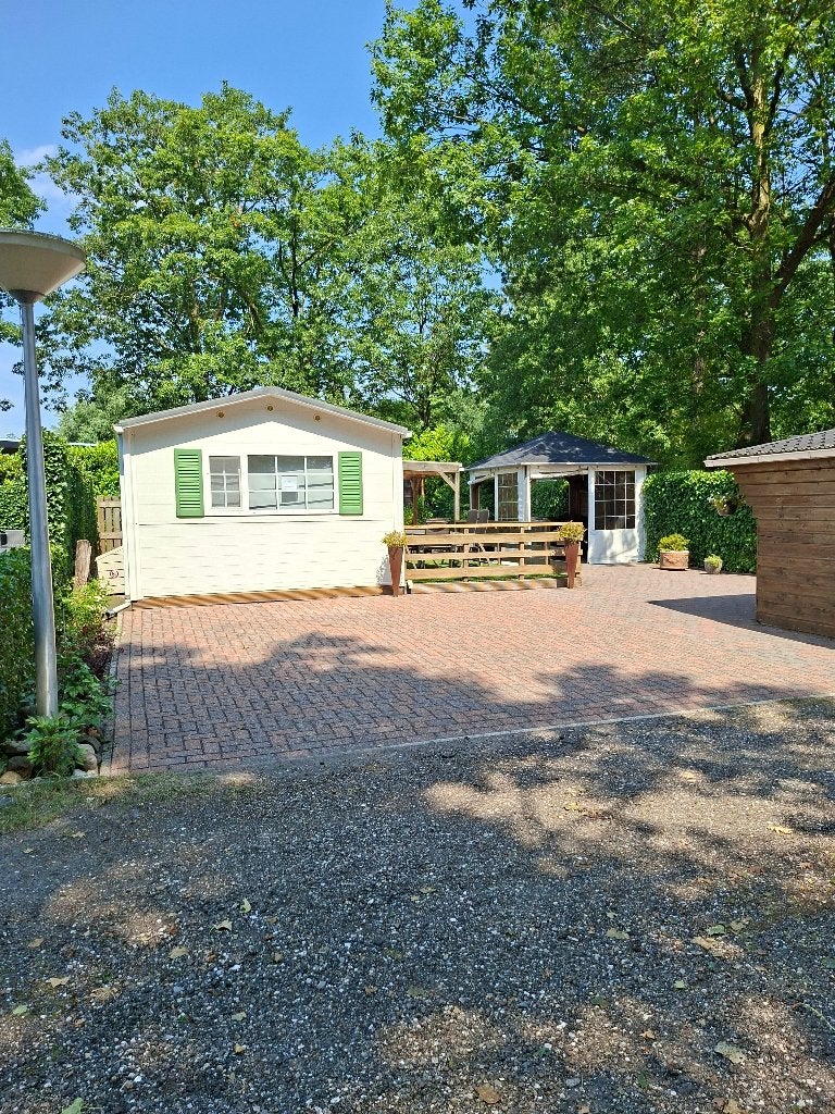 TE KOOP, Internet, In bos, Recreatiepark