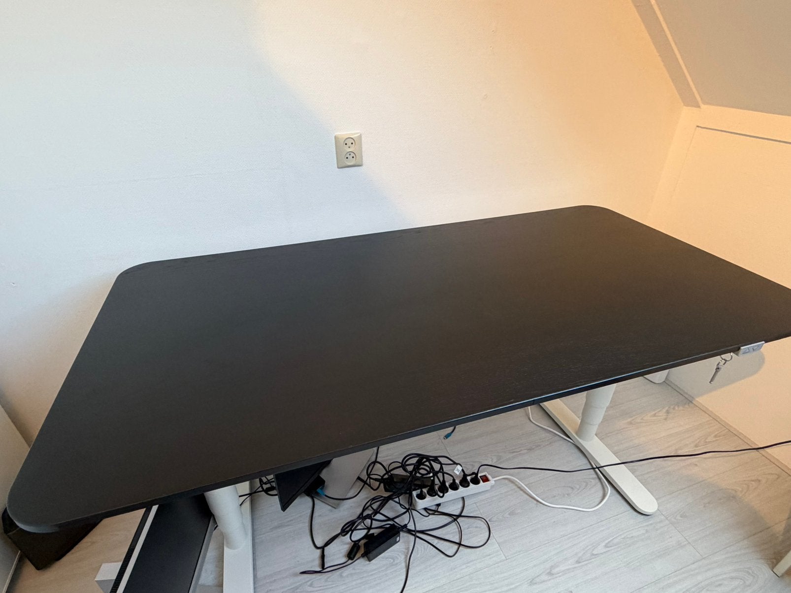 IKEA Bekant zit-sta bureau 160x80 elektrisch, Ophalen, 160 cm, Elektrisch, Zo goed als nieuw