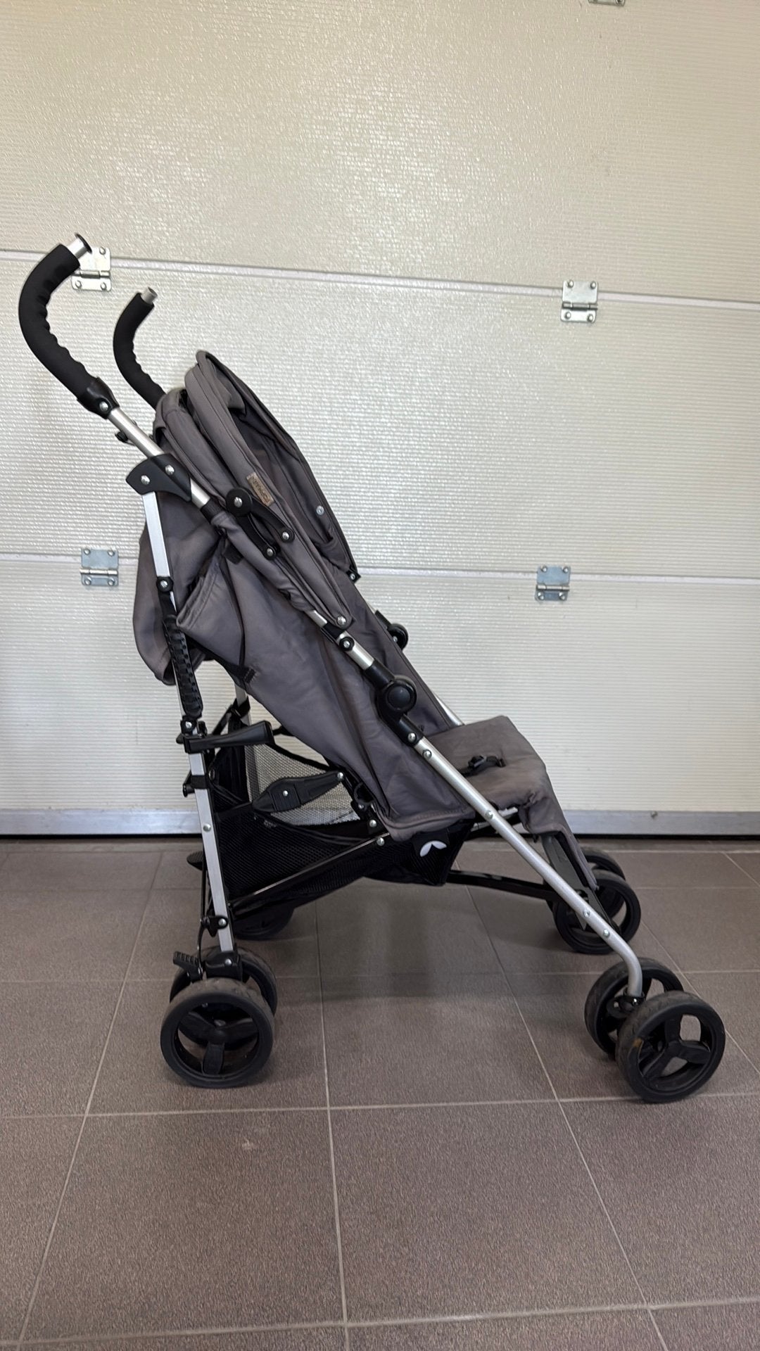 Buggy donker grijs, Kinderen en Baby's, Ophalen, Gebruikt, Overige merken, Verstelbare rugleuning
