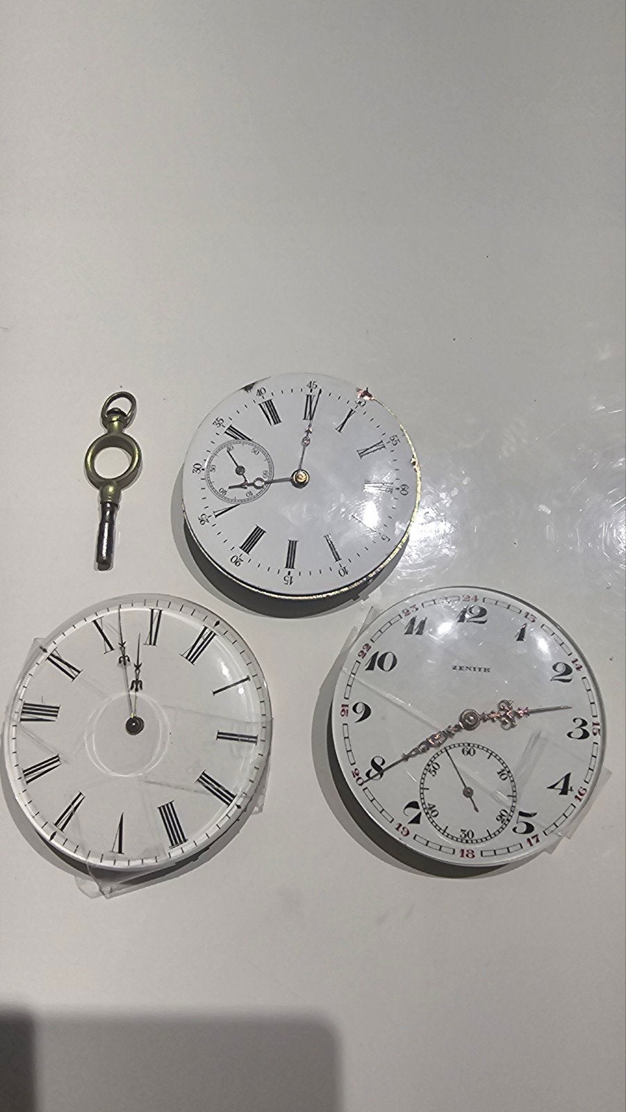 Oude zakhorloge uurwerken en wijzerplaten, Overige merken, Overige materialen, Zakhorloge, Ophalen of Verzenden