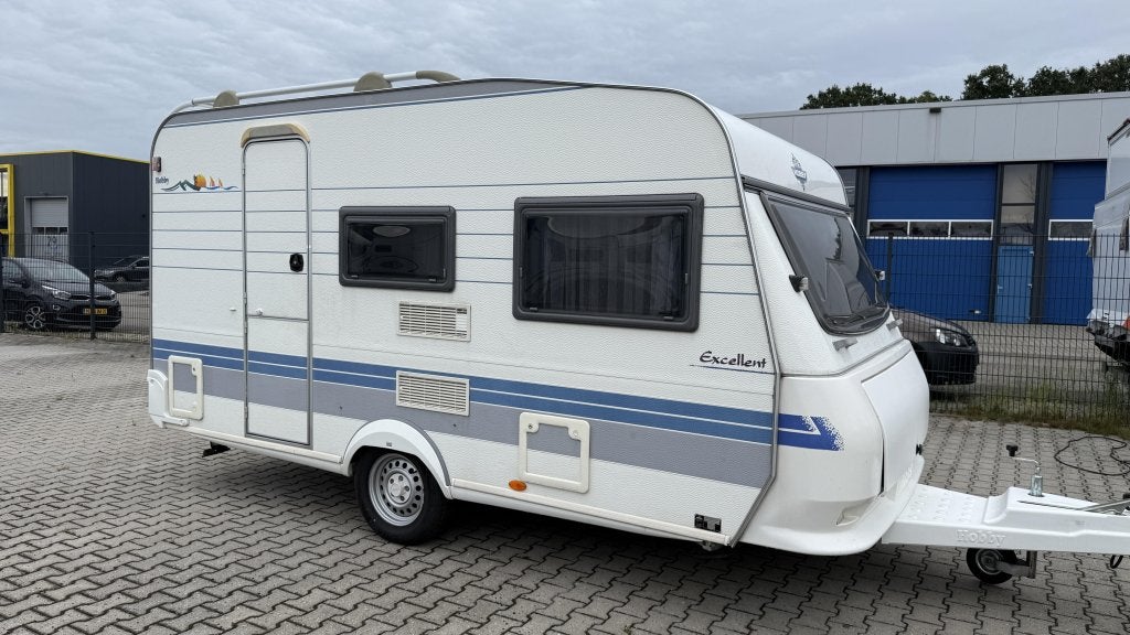 Hobby De Luxe 400 SB bouwjaar 2000 met voortent, Caravans en Kamperen, Caravans, Hobby, Bedrijf, 750 - 1000 kg, 4 tot 5 meter