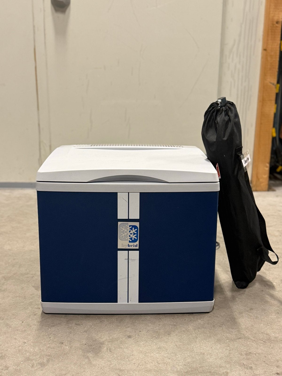 Mobicool Koelbox met onderstel - Ideaal voor onderweg!, Ophalen, Gebruikt, Koelbox, Elektrisch