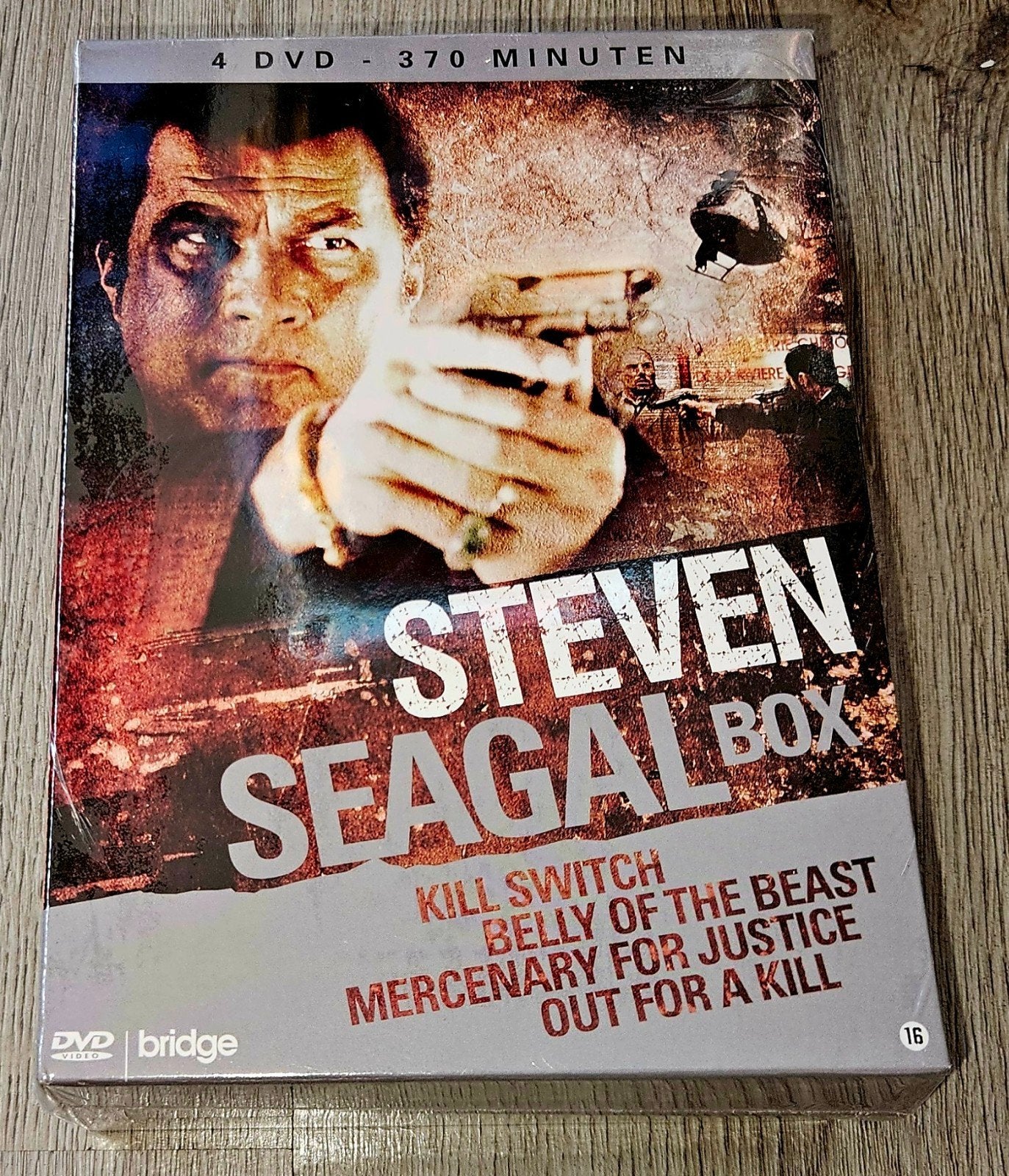 Steven Seagal Box - 4 DVD Boxset - Nieuw in Verpakking, Cd's en Dvd's, Dvd's | Actie, Vanaf 16 jaar, Ophalen of Verzenden, Nieuw in verpakking