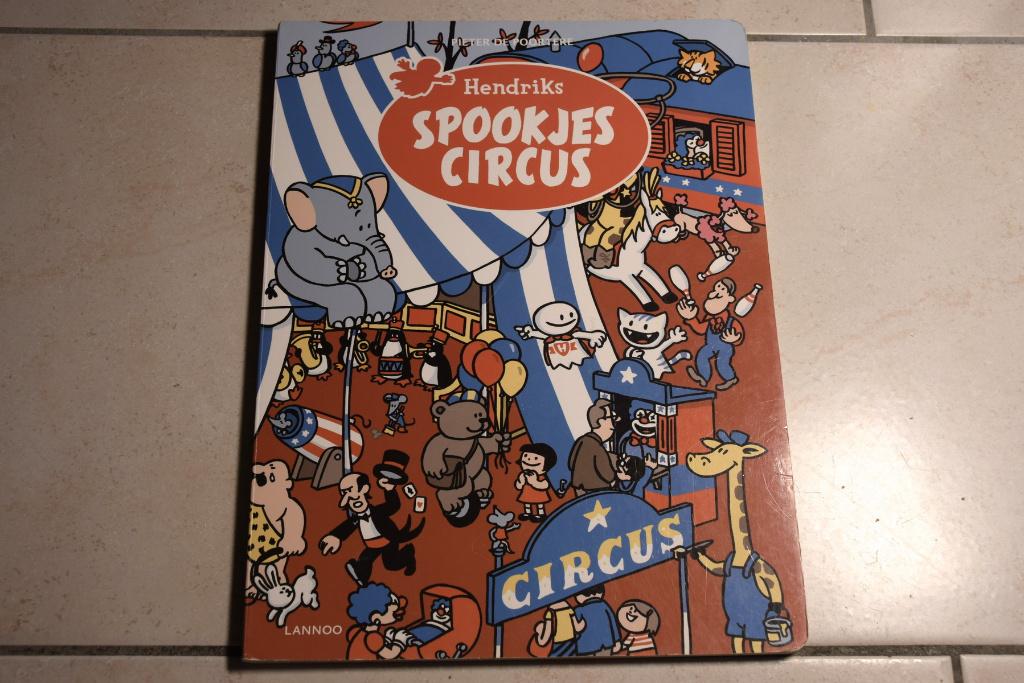 Zoekboek Hendriks Spookjes Circus / Pieter De Poortere, Ophalen of Verzenden, Zo goed als nieuw, Fictie algemeen, Voorleesboek