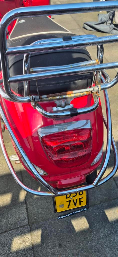 Rode piaggio vespa S  uit 2011, Fietsen en Brommers, Scooters | Vespa, Ophalen, Gebruikt, Benzine, Overige modellen