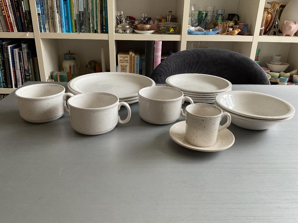 Banquet John Tams / HEMA confetti servies onderdelen, Ophalen of Verzenden, Zo goed als nieuw, Bord(en), Overige stijlen