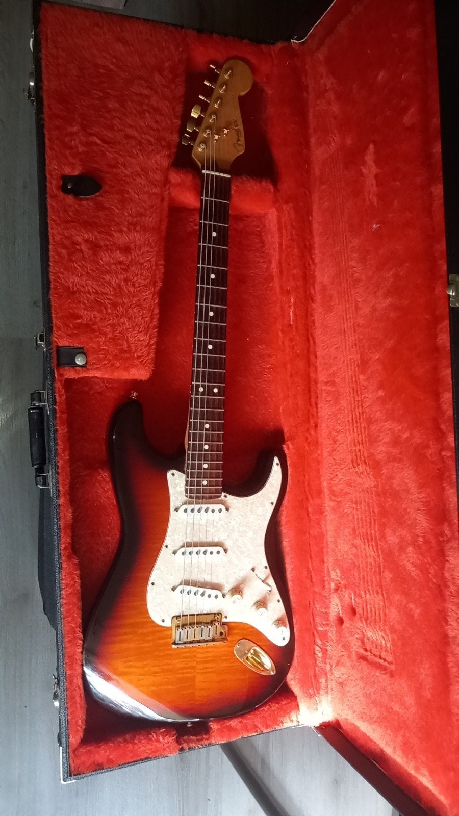 Fender Stratocaster Sunburst - Zo goed als nieuw, Ophalen of Verzenden, Zo goed als nieuw, Solid body, Fender