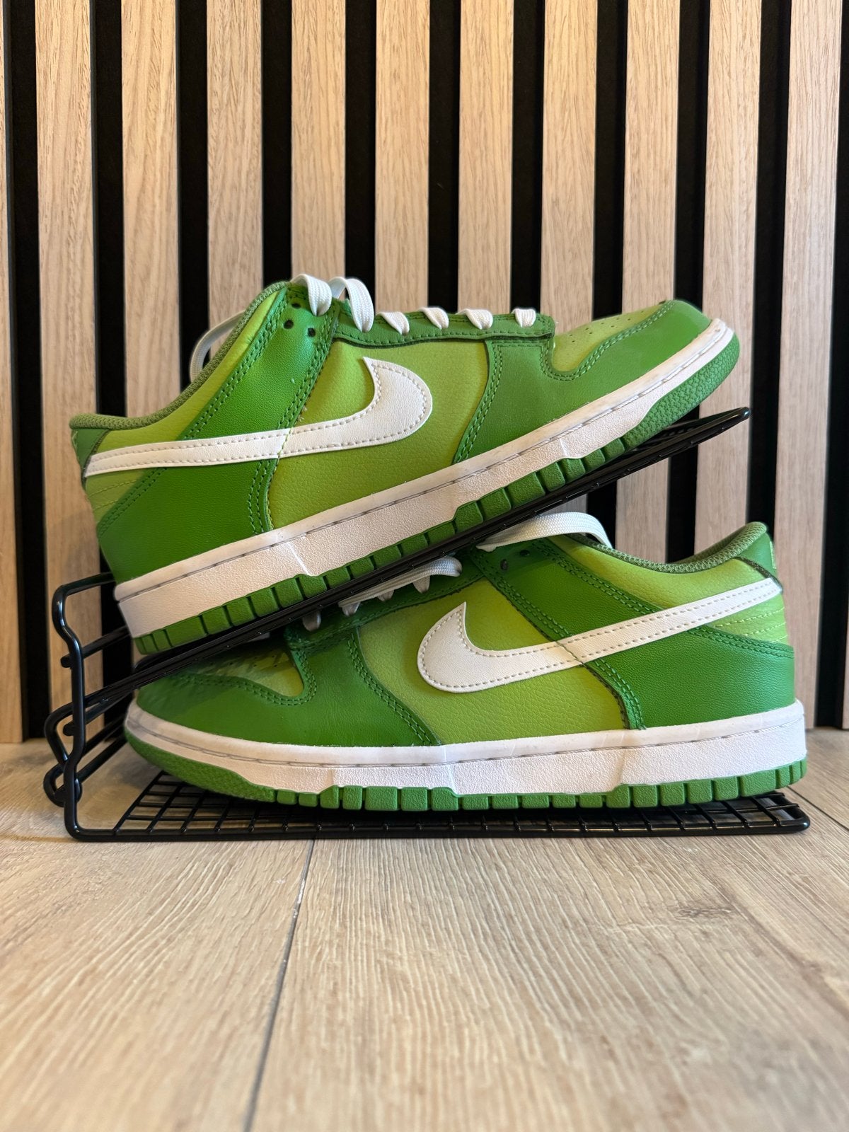 Nike Dunk Low Chlorophyll - Maat 40, Ophalen of Verzenden, Groen, Sneakers of Gympen, Zo goed als nieuw