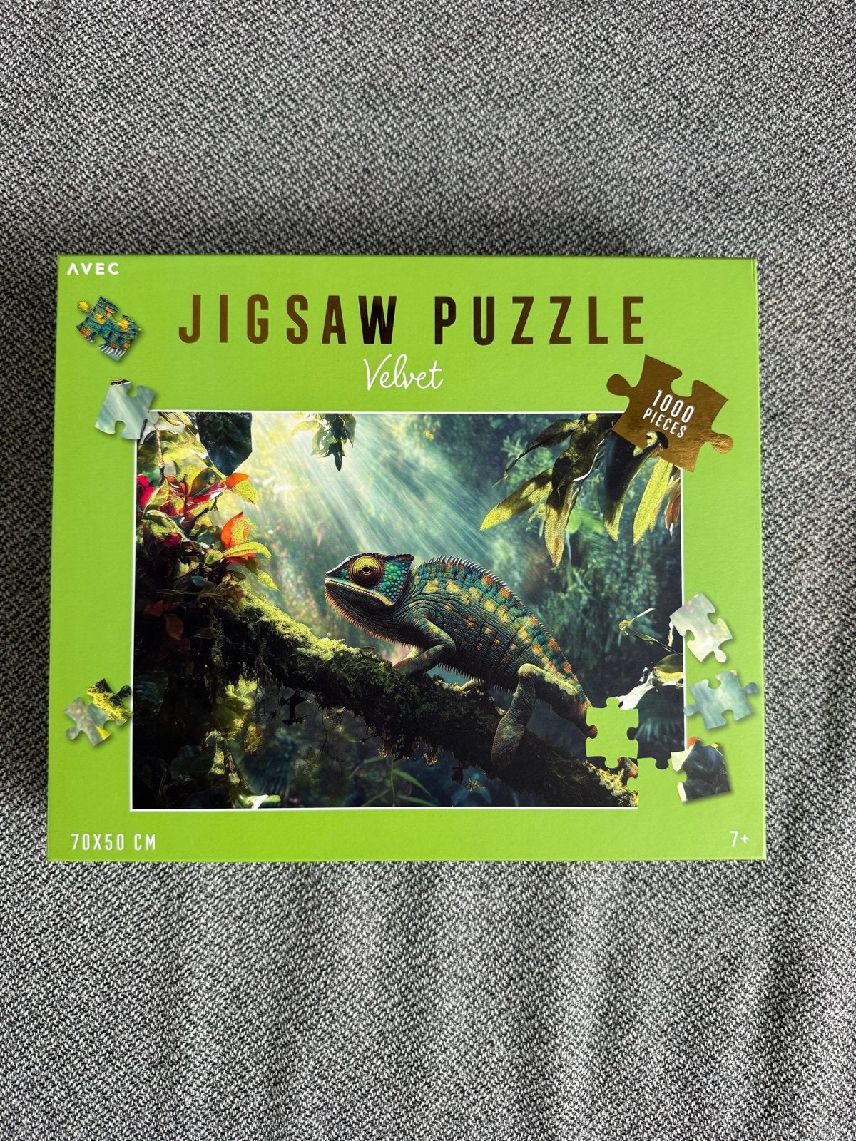 Jigsaw Puzzel Velvet Kameleon 1000 stukjes 70x50 cm, Ophalen of Verzenden, 500 t/m 1500 stukjes, Nieuw, Legpuzzel