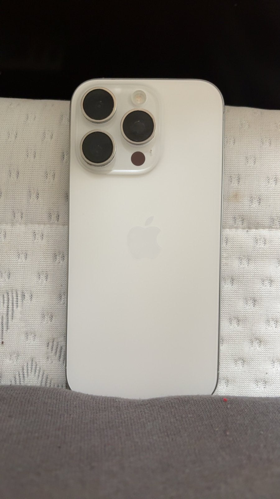 iPhone 16 pro 128GB Wit - Zo goed als nieuw