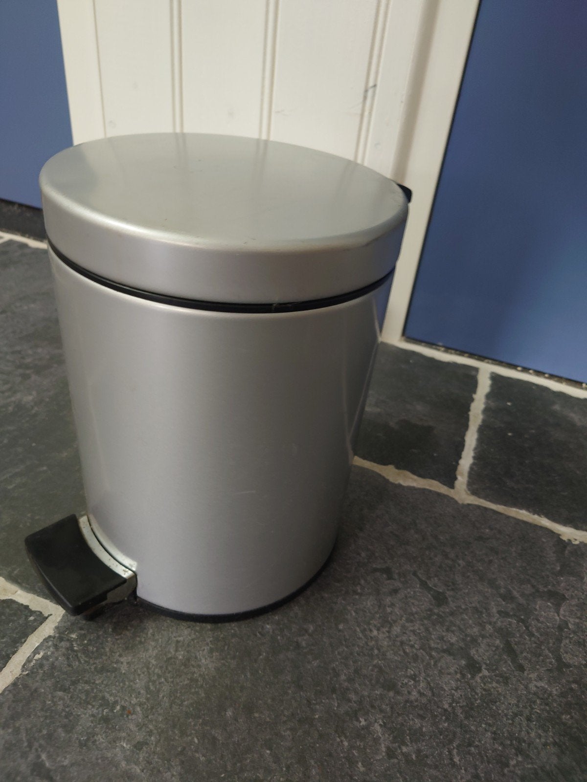 Brabantia Prullenbak (20,5B x 28,5H), 5L, nette staat, Met pedaal, Ophalen of Verzenden, Zo goed als nieuw, Minder dan 10 liter