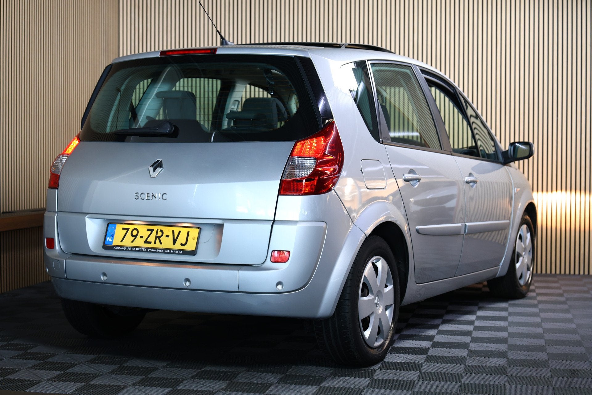Renault Scénic 2.0-16V Dynamique 94.000 km origineel NL NAP, Auto's, Renault, 1998 cc, Gebruikt, 4 cilinders, Bedrijf