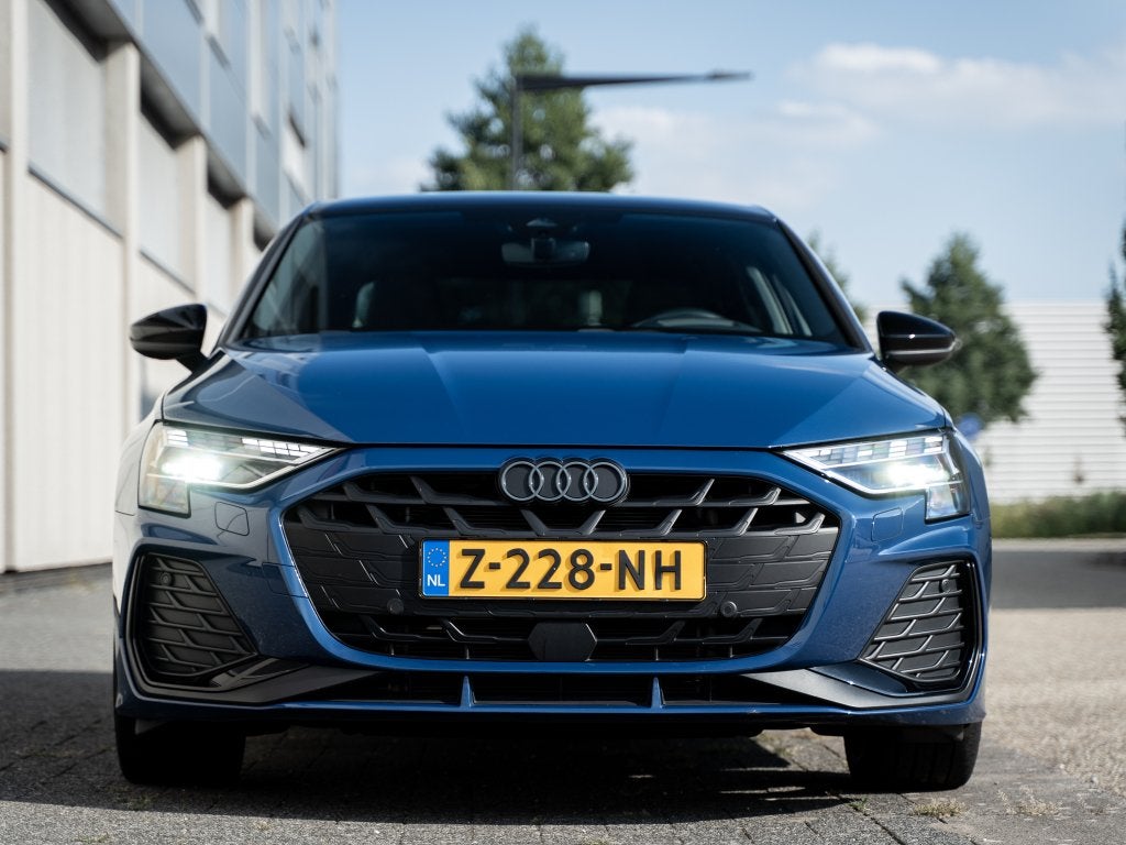 Audi A3 Limousine 35 TFSI S 2024 | S tronic | Zeer compleet, 1300 kg, 1498 cc, 4 cilinders, 700 kg