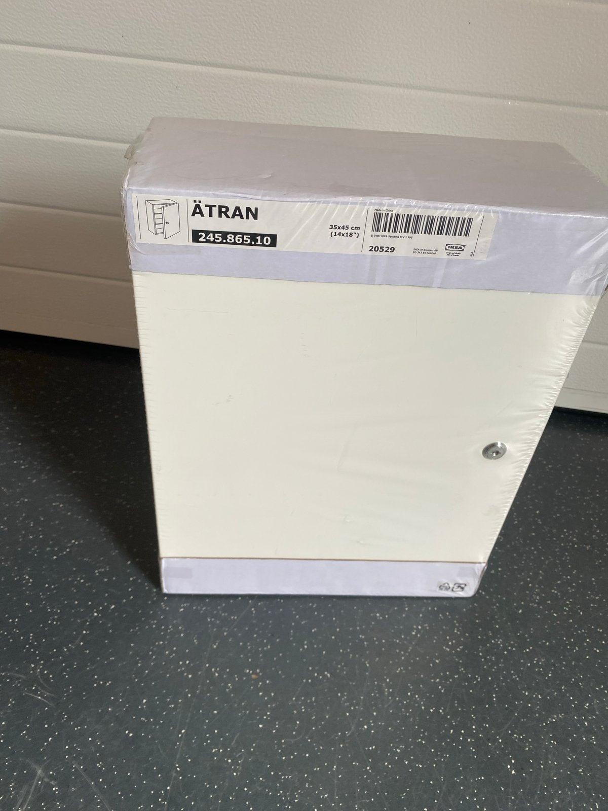 Nieuwe IKEA ÄTRAN medicijnkastje, 35x45 cm, Huis en Inrichting, Kasten | Overige, Nieuw, Ophalen