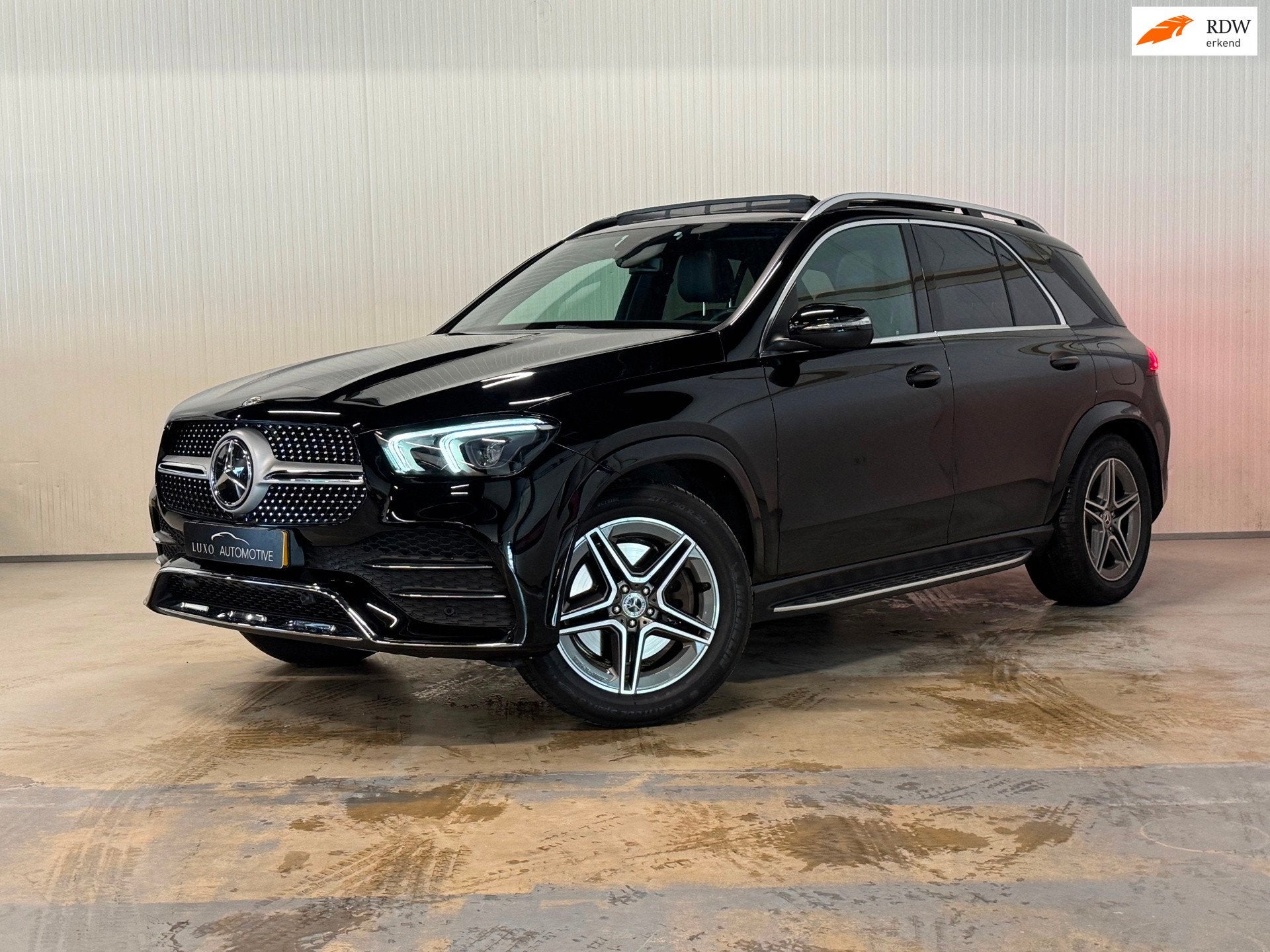 Mercedes-Benz GLE-klasse 350 e 4MATIC | PANO | AMG | MEMORY, Dealer onderhouden, Gebruikt, Euro 6, 4 cilinders