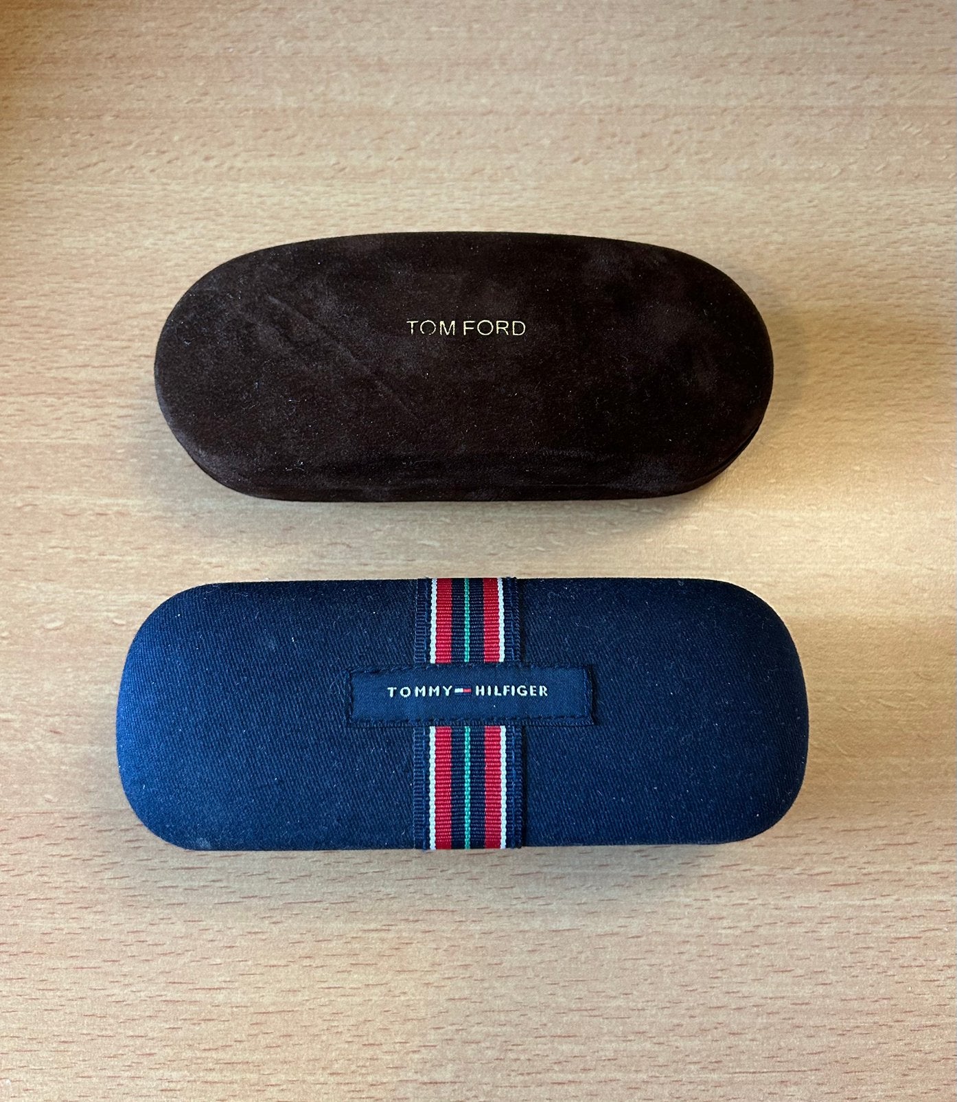 Brillenkokers van Tom Ford en Tommy Hilfiger, Ophalen of Verzenden, Zo goed als nieuw, Overige kleuren, Overige merken