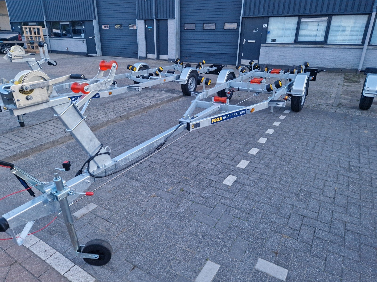 Pega SH 1350/600 geremde kanteltrailer uit voorraad !!!!, Watersport en Boten, Minder dan 1500 kg, Verstelbare verlichting, 6 tot 9 meter