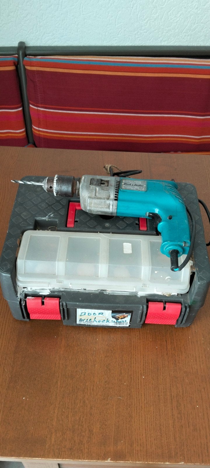 Black & Decker Boormachine 400W met koffer, Boormachine, Gebruikt, Ophalen of Verzenden, Klopboormechanisme