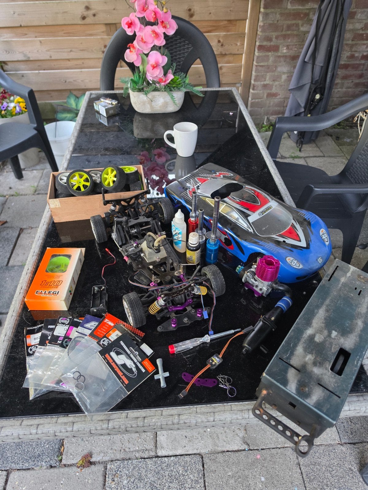 Serpent nitro rc, Hobby en Vrije tijd, Ophalen of Verzenden, Zo goed als nieuw, Schaal 1:10, Auto onroad