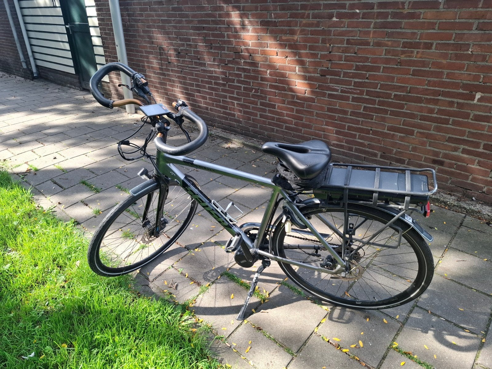 Sensabike E-bike met uniek stuur en schijfremmen, Fietsen en Brommers, Gebruikt, 50 km per accu of meer, 55 tot 59 cm, Ophalen
