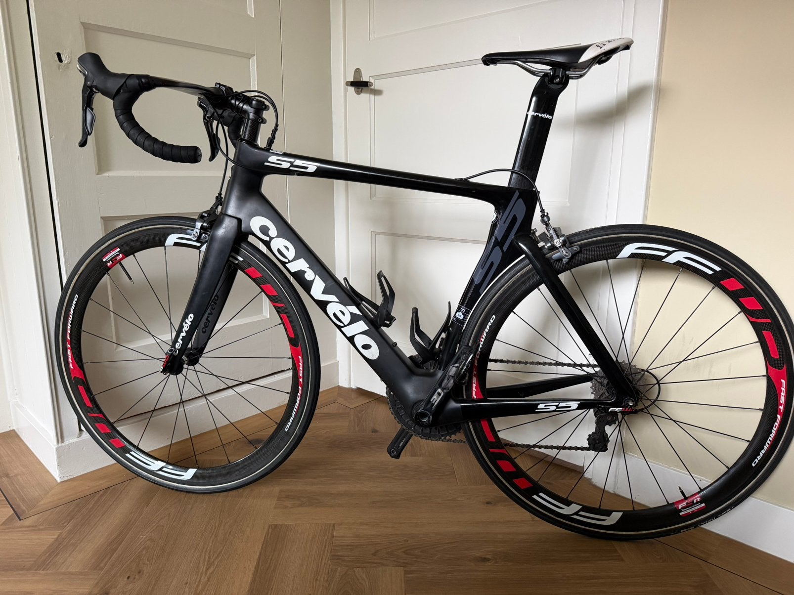 Cervelo S5 Racefiets 2018 M56 | Shimano, Fietsen en Brommers, Gebruikt, Carbon, Velgrem, Meer dan 20 versnellingen