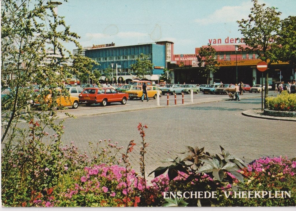 Enschede met auto's oa Ford Taunus TC2 Stationwagen, Ophalen of Verzenden, 1960 tot 1980, Gelopen, Overijssel
